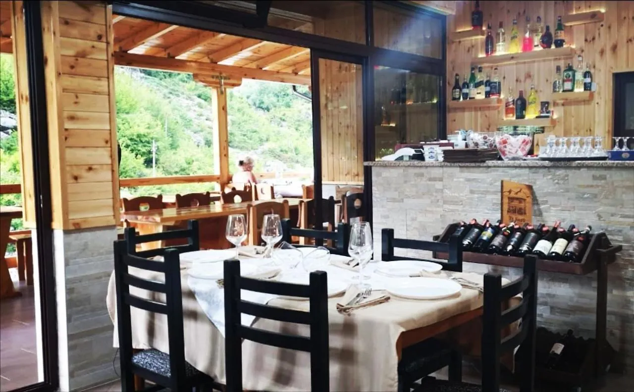 Bar Restaurant Hotel 